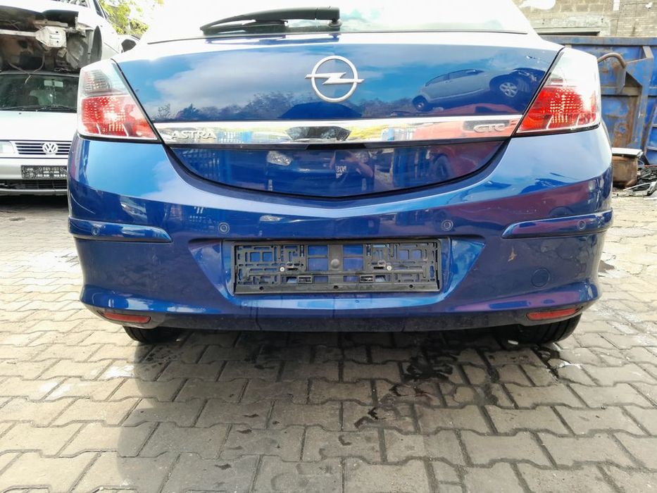 zderzak tylny opel astra h 04-14r. gtc hb 3d z21b pdc