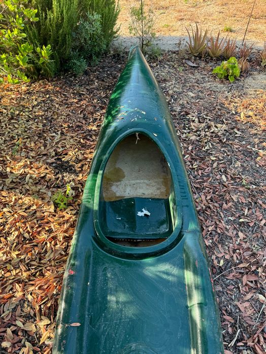 Canoa em fibra com 4 metros