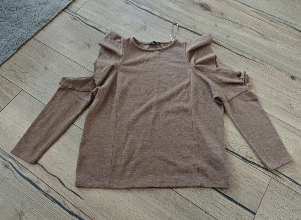Sweter z odkrytymi ramionami r.S Zara