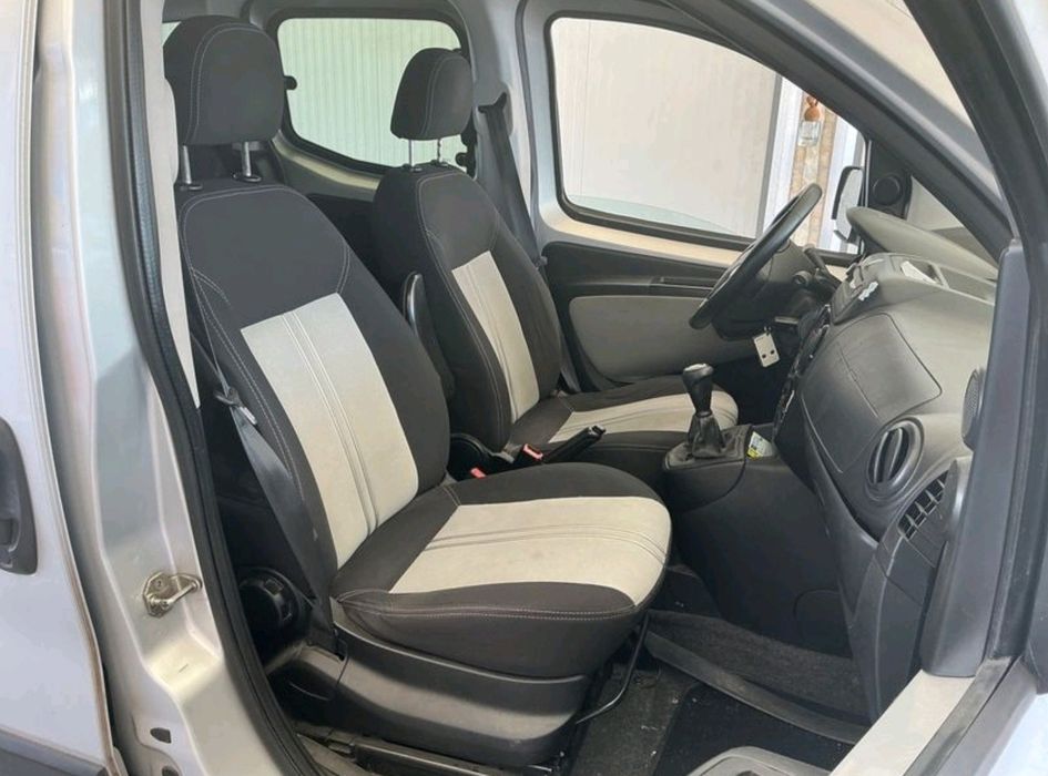 Fiat Fiorino 2014 Multijet 5 lugares 159.400 km, tem um toque á frente (Iva Dedutível) Leia descrição