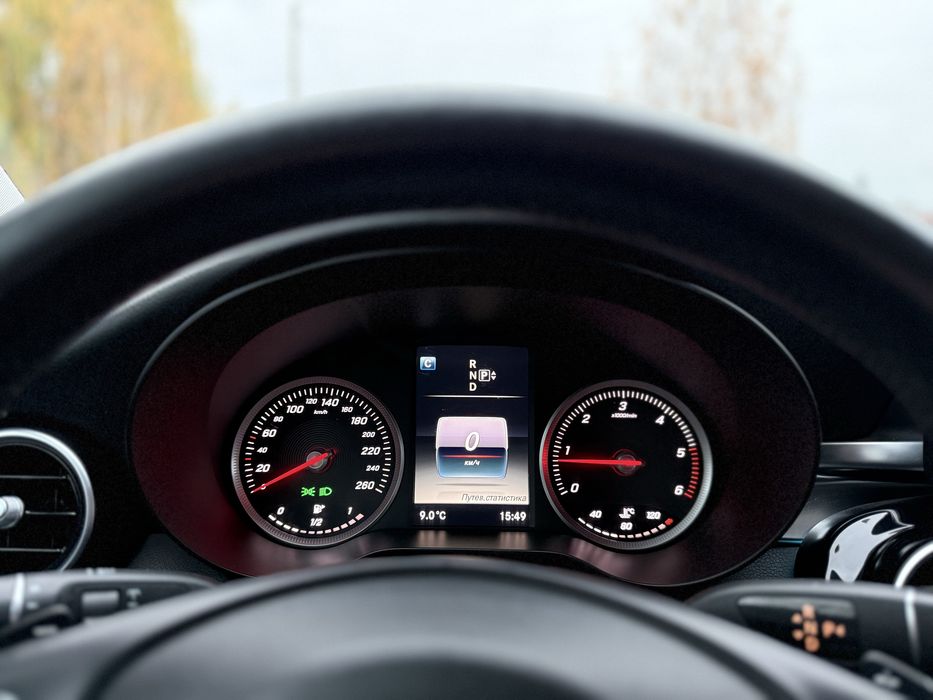 Mercedes-benz C220D (205 кузов)