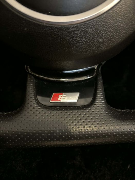 Kierownica multifunkcyjna Audi A8 D3 ściętą dołem pasuje do A4 B6 B7