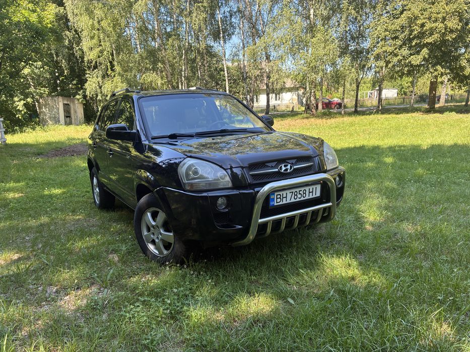 Поодається Hyundai Tucson 4WD АКПП