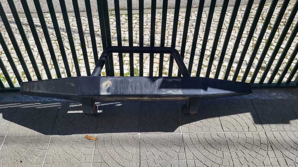 Para choque de ferro dianteiro e resguardo de Nissan Patrol
