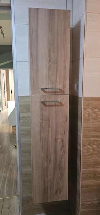 Słupek łazienkowy orzech 150x30x25 (w/sz/g)