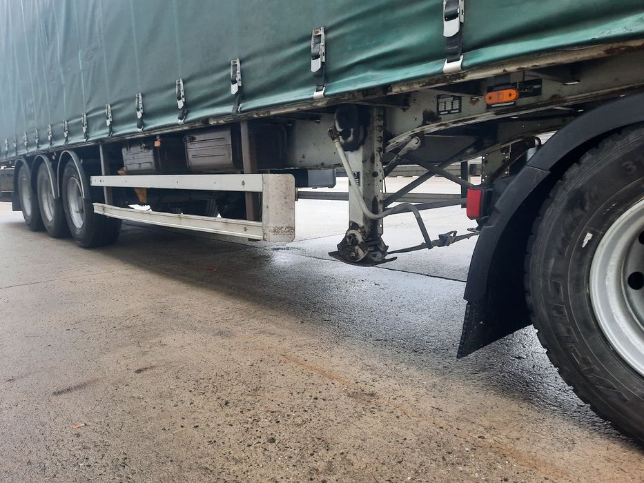 Напівпричіп ФРЮХАУФ