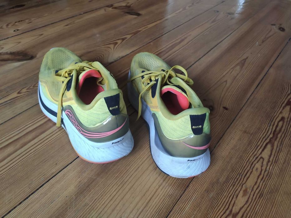 Saucony Endorphin Shift buty damskie biegowe r.42