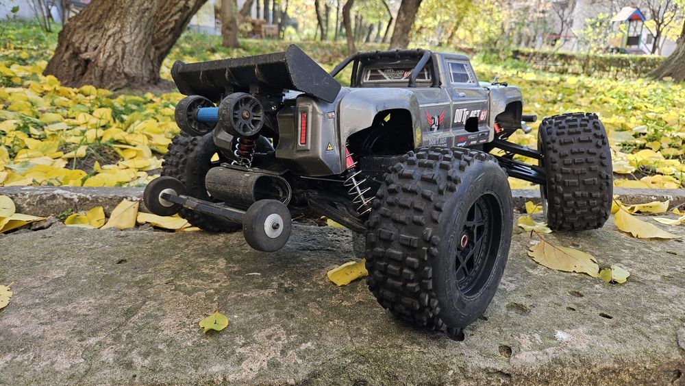 Arrma Outcast 6s радіокерованиа модель 1/8 масштабу