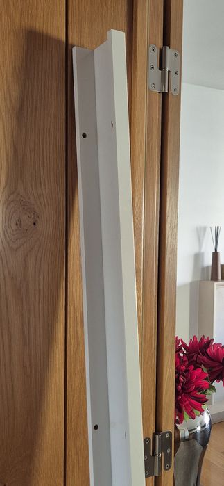 Prateleira para molduras Ikea, em madeira, branca