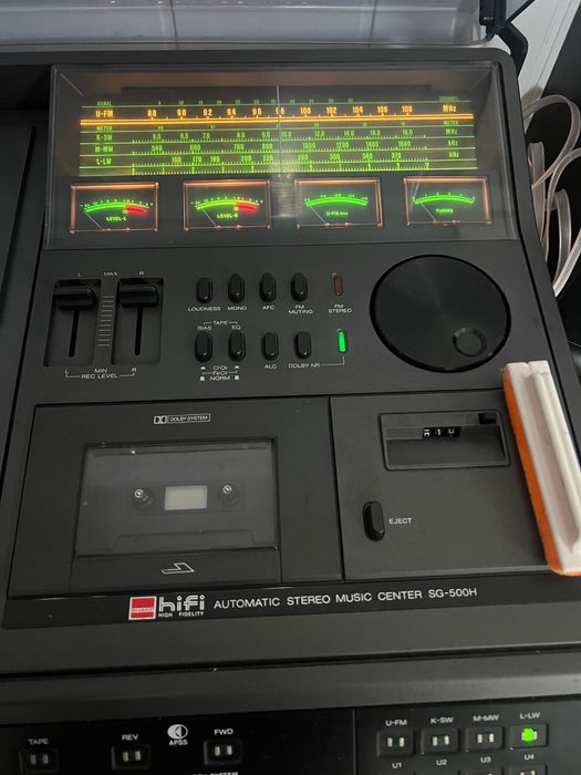 Aparelho música Sharp