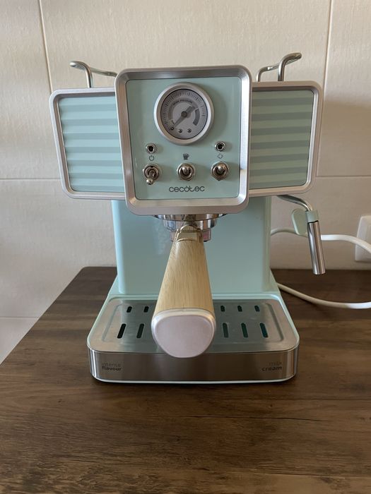 Maquina Café Expresso e Capuccino