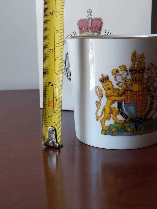 Caneca Aynsley - Jubileu 1977 Rainha Elizabeth