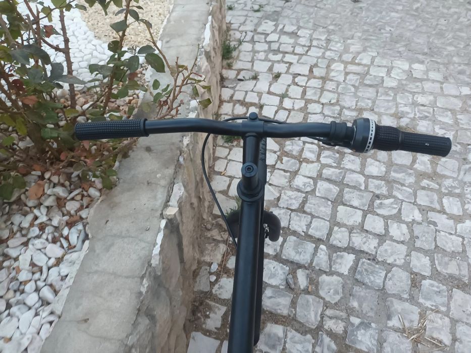 Bicicleta  MTB semi nova