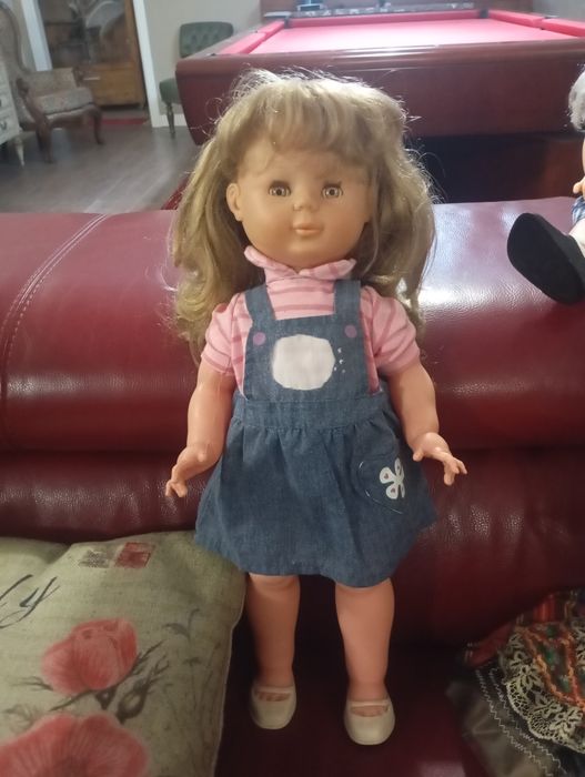 Bonecas antigas como novas