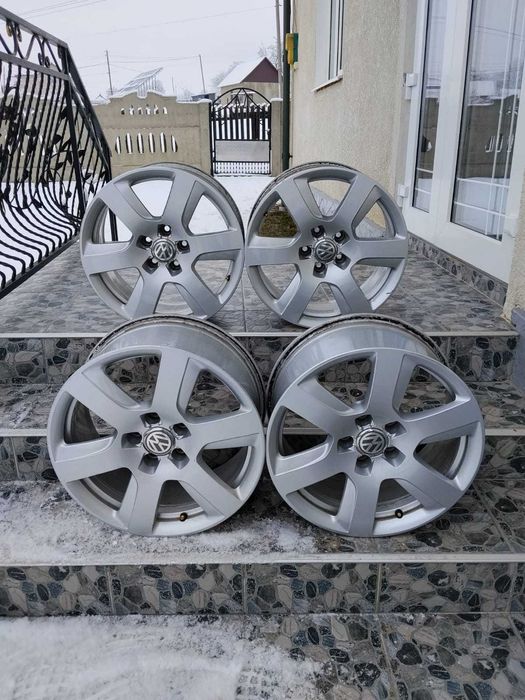 Диски Ауди оригинал R17 разболтовка 5/112 в хорошем состоянии