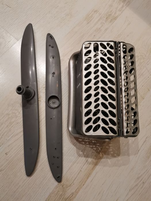 Dolny spryskiwacz do zmywarki Electrolux ESL68040 oryginał