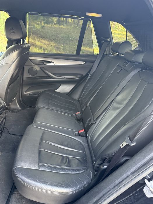 Vendo BMW X5 25d s drive 7L Pack M