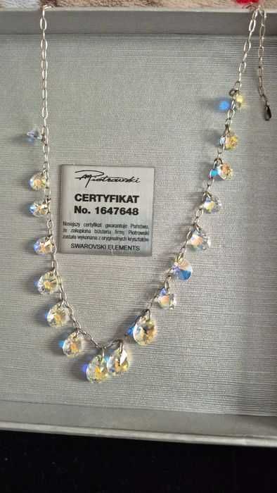 Naszyjnik z kamieniami Swarovski