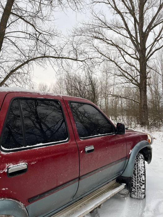 Toyota Hilux Surf 130