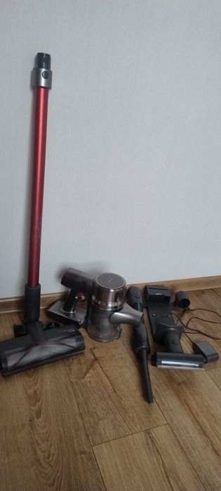 Odkurzacz pionowy Dreame T20 ładowarka uchwyt turboszczotma