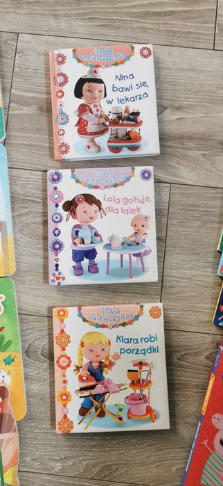 Książeczki, bajeczki +1 różne 32 sztuki