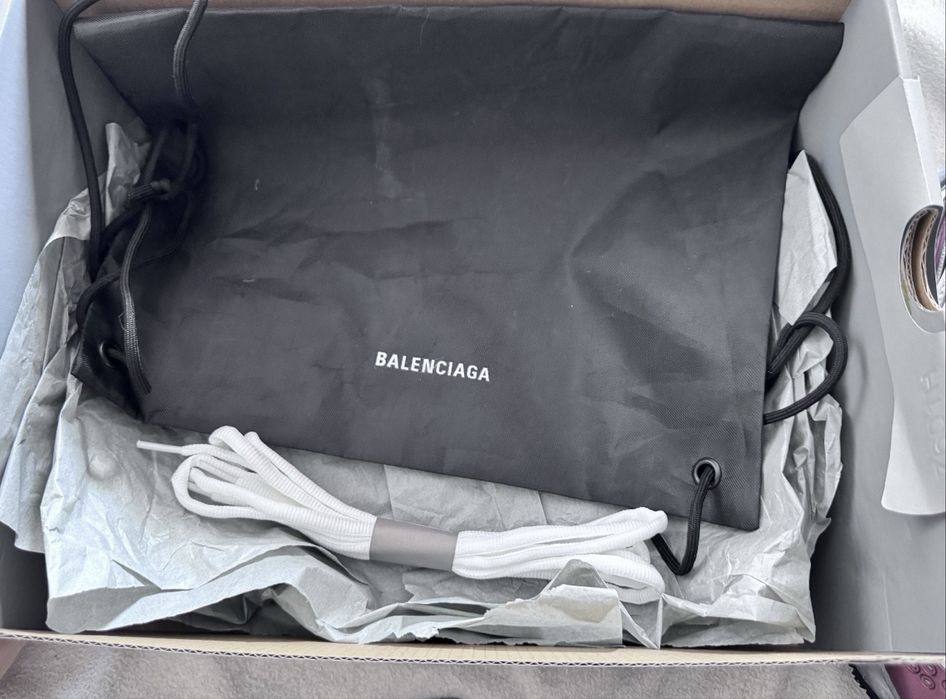 Balenciaga runner