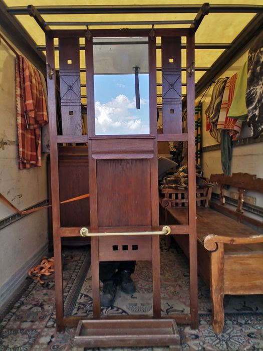 Wyprzedaż starych mebli z duszą - Walentynkowe rabaty