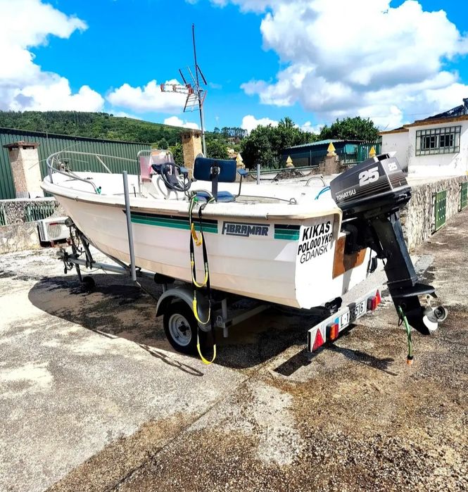 Conjunto barco fibramar com motor e atrelado matriculado