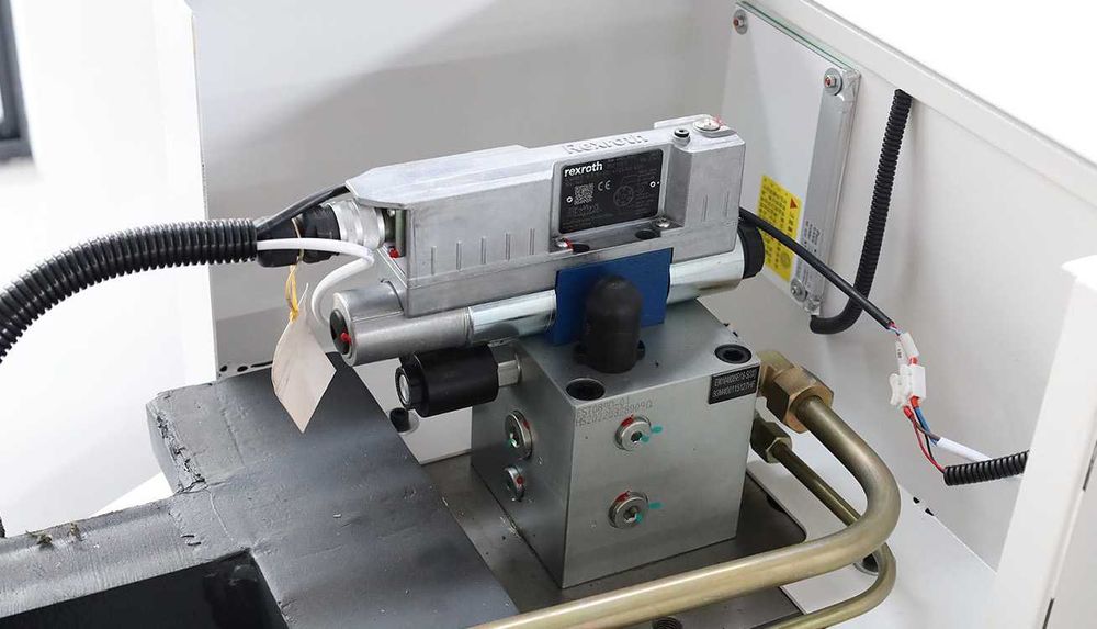 Aktona - hydrauliczna prasa krawędziowa CNC, 63t, 2500 mm.