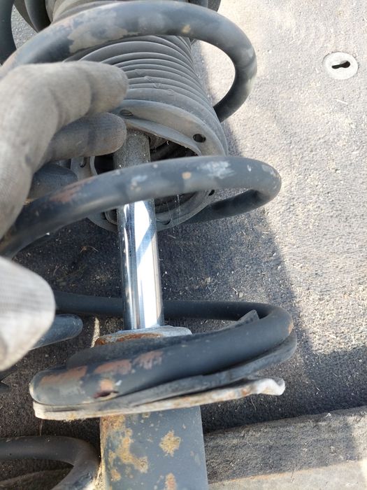 amortyzator sprężyna lewy prawy przod przednia komplet bmw e39 V8 M62