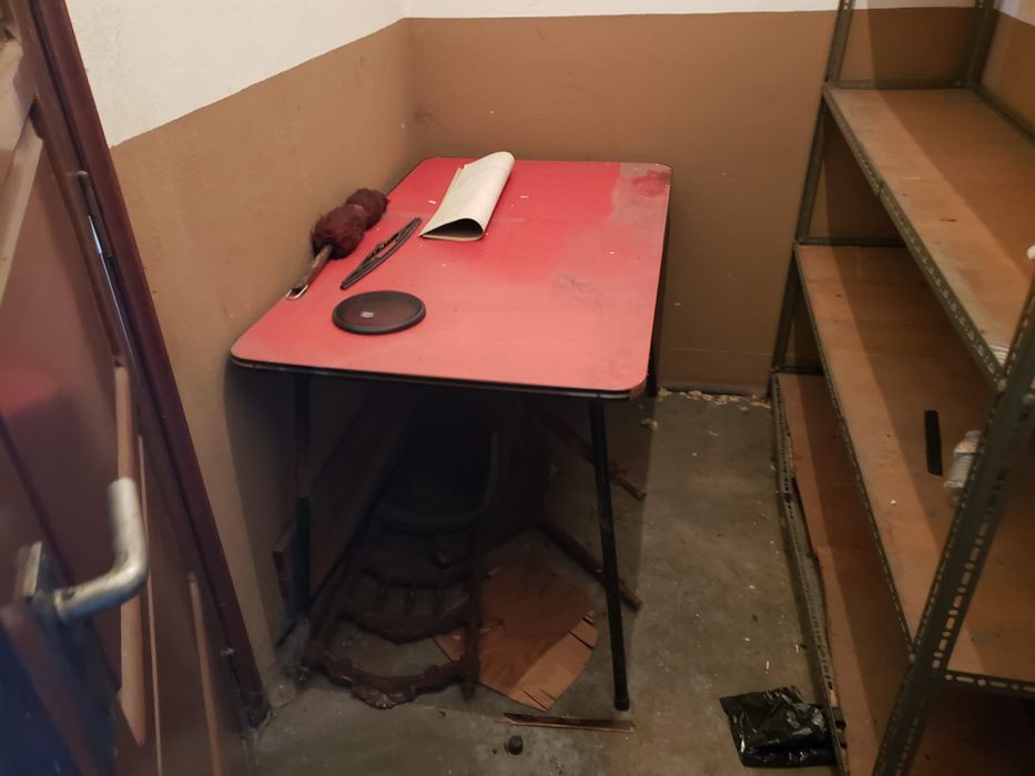 Mobiliário de Escritório Usado – Vários Artigos