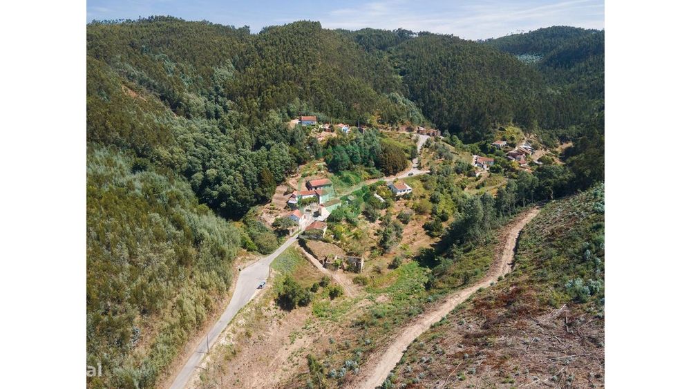 Terreno com 454 m2 em Coimbra