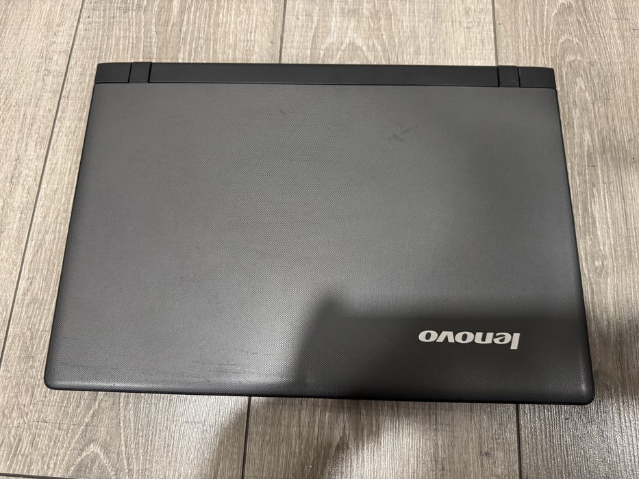 Безшумний ноутбук Lenovo. 8Gb, SSD128Gb, гарний стан та батарея.