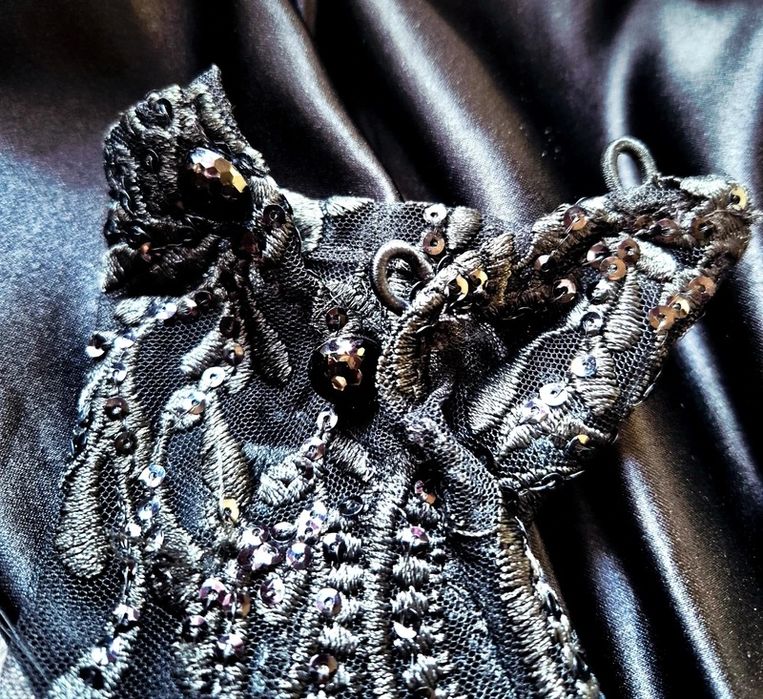 Sukienka wieczorna koronka Lou Alessia