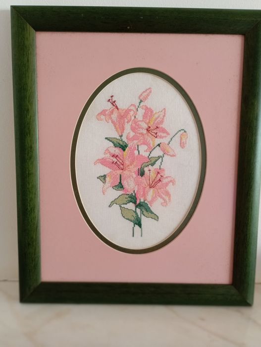 Quadros bordados a ponto cruz