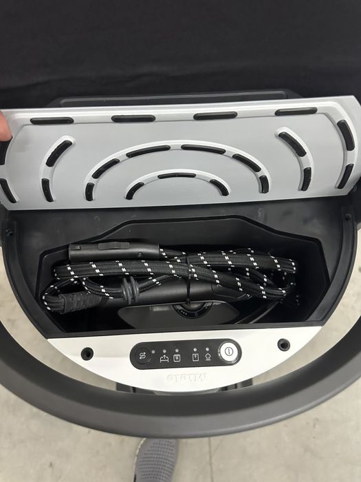 Гладильна система Miele B1847