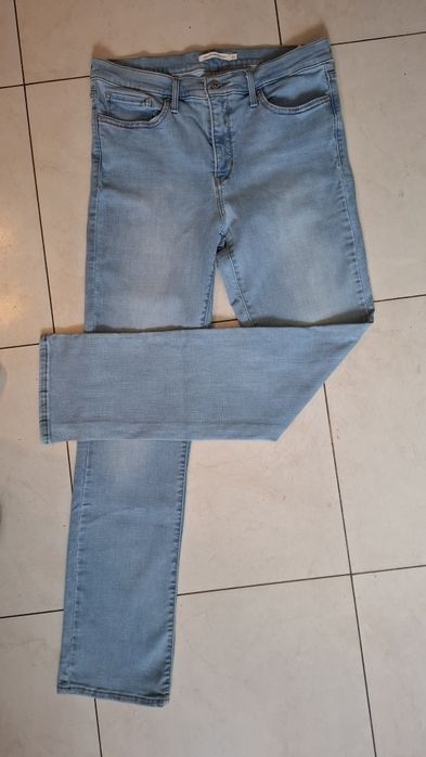 Jeansy "LEVI  STRAUSS"  W 32  L32  jasno niebieskie jak nowe