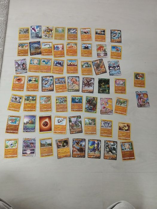 Karty kolekcjonerskie pokemon