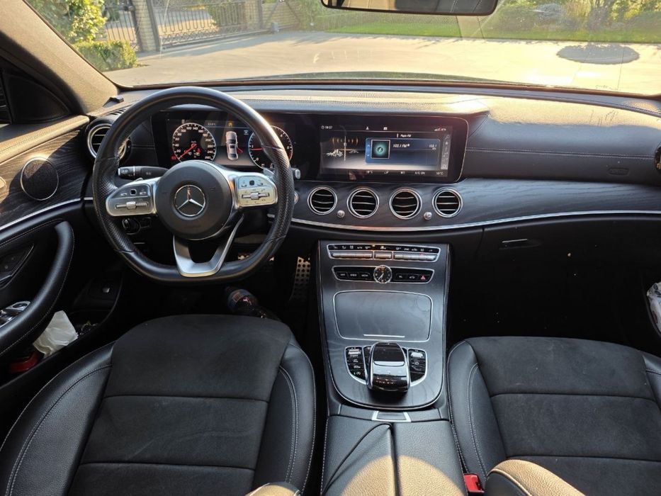 Продаю Mercedes-Benz E 220d