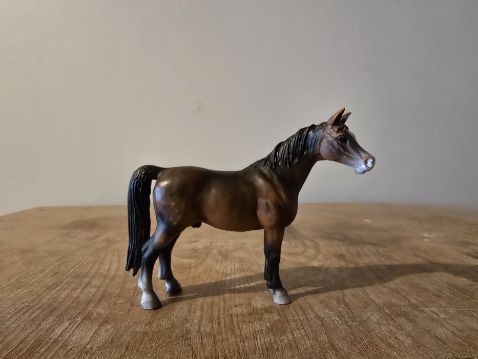 Schleich koń arabski ogier figurka model wycofany z 2000 r.