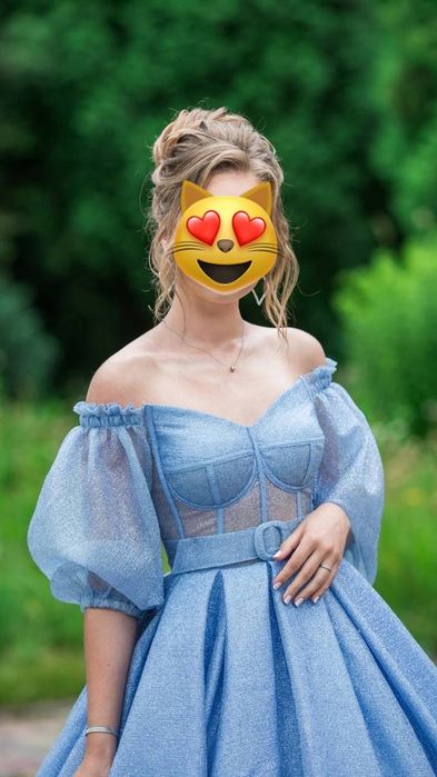 Дизайнерська сукня  від бренду HELENA MIA
Вдягалась один раз 
Стан іде