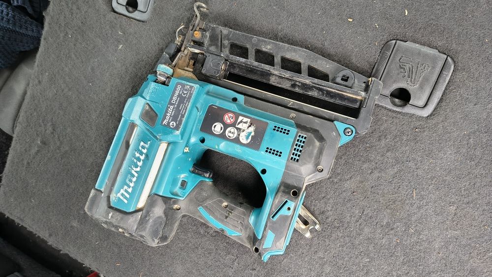 Narzedzie Makita DBN 600