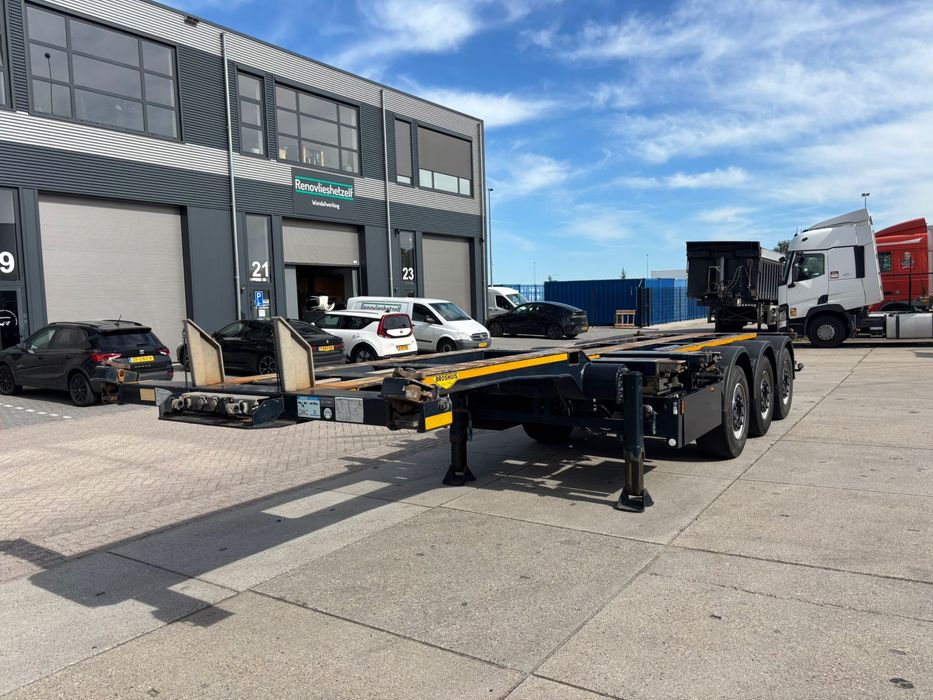 Broshuis porta contentores 2011 irreprensivel .. top top