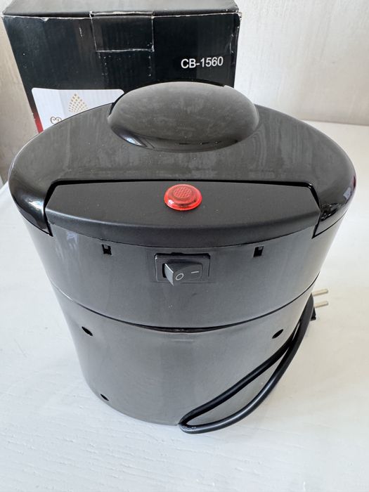 Крапельна кавоварка CB-1560 Crownberg