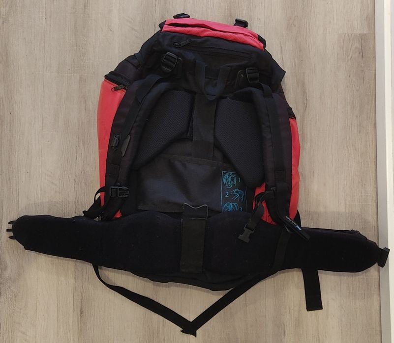 Mochila Forclaz 50lt com proteção de chuva