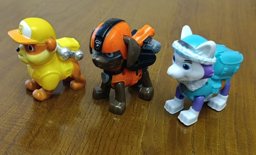 Фігурки щенячий патруль кремез, зума, еверест.