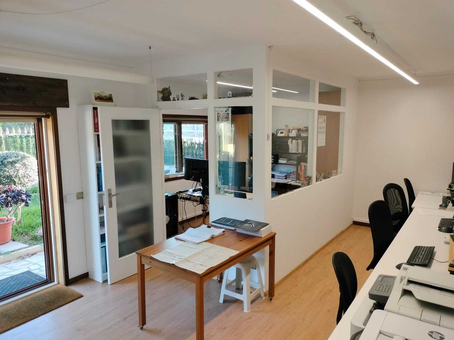 Moradia T4 para venda em Canelas - Vila Nova de Gaia