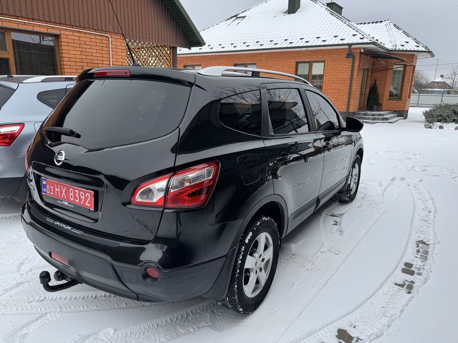 Продам  Nissan Qashqai+2 2012