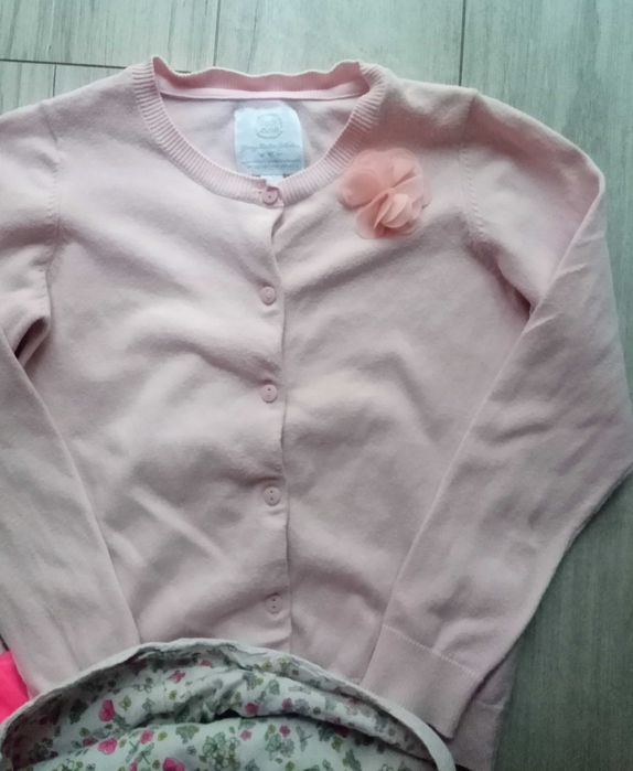 Zestaw ubrań dla dziewczynki