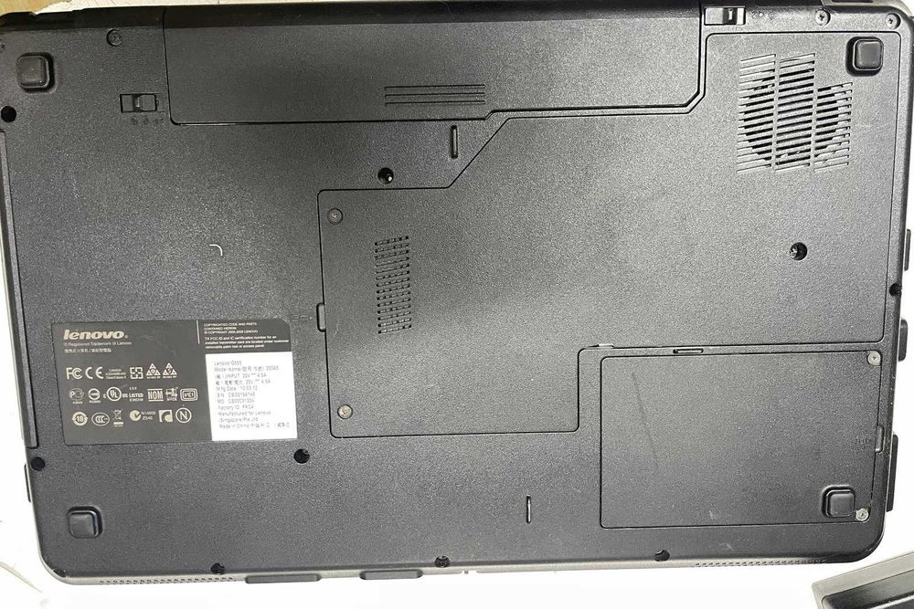 Ноутбук офисный Lenovo G555 / Экран 15.6" проц Core2Duo на запчасти